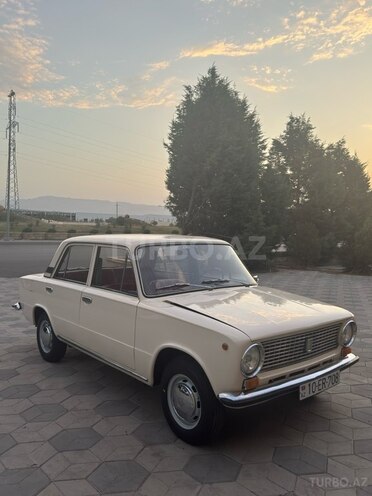 LADA (VAZ) 21011-5