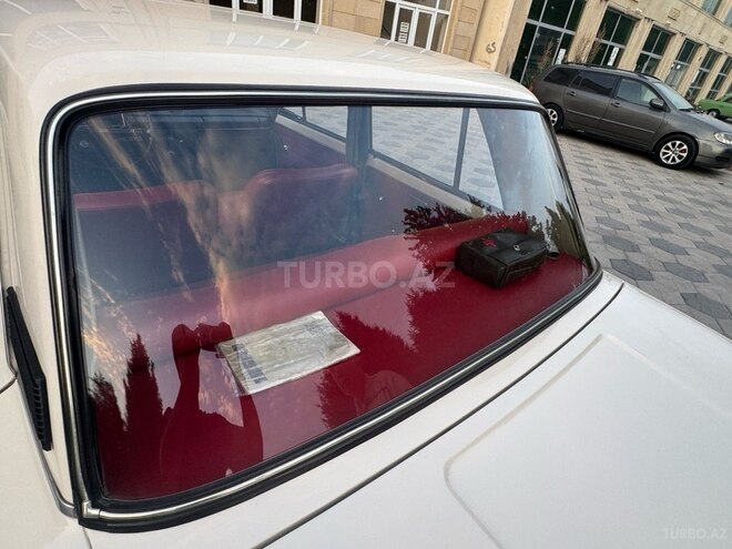 LADA (VAZ) 21011-12