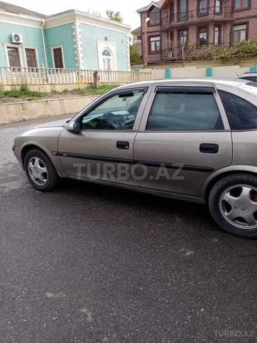 Opel Vectra 1998, 280,000 km - 2.0 l - Bakı