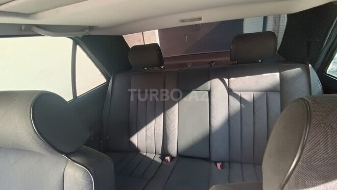 Mercedes E 220 1995, 238,000 km - 2.2 l - Bakı