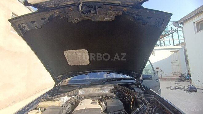 Mercedes E 220 1995, 238,000 km - 2.2 l - Bakı
