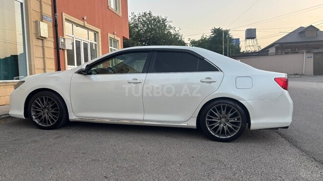 Toyota Camry 2012, 188,000 km - 2.5 l - Quba
