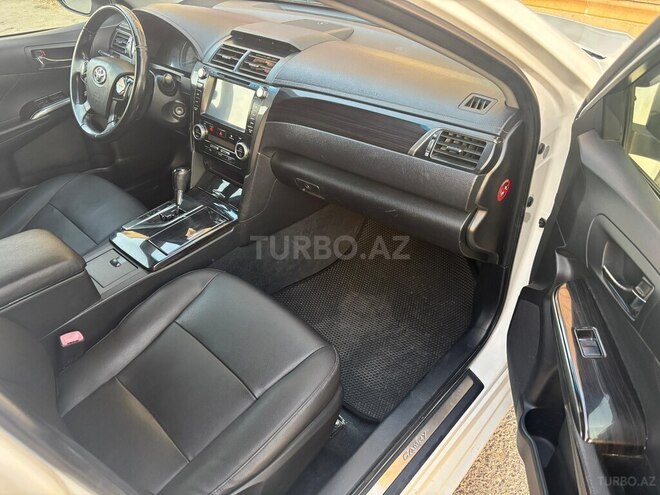 Toyota Camry 2012, 188,000 km - 2.5 l - Quba