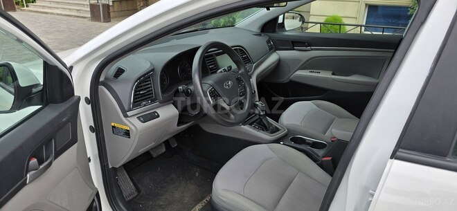 Hyundai Elantra 2016, 120,457 km - 2.0 l - Bakı