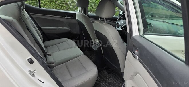 Hyundai Elantra 2016, 120,457 km - 2.0 l - Bakı