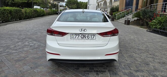 Hyundai Elantra 2016, 120,457 km - 2.0 l - Bakı