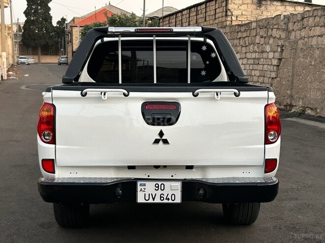 Mitsubishi L200 2014, 309,000 km - 2.5 l - Gəncə