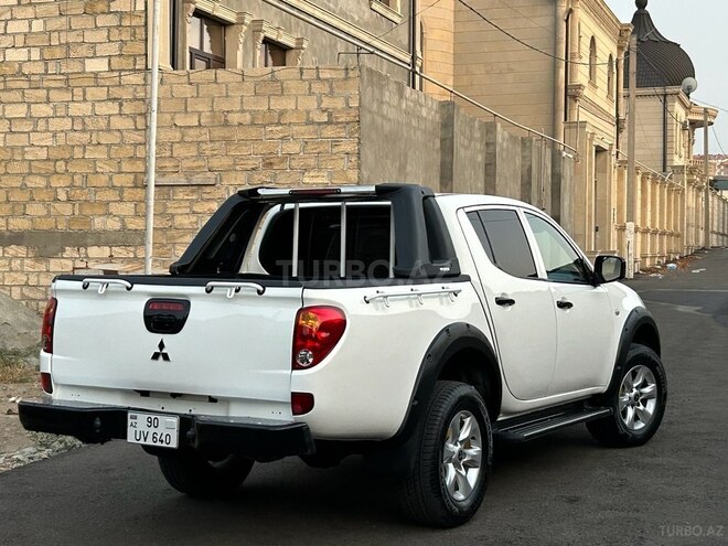 Mitsubishi L200 2014, 309,000 km - 2.5 l - Gəncə