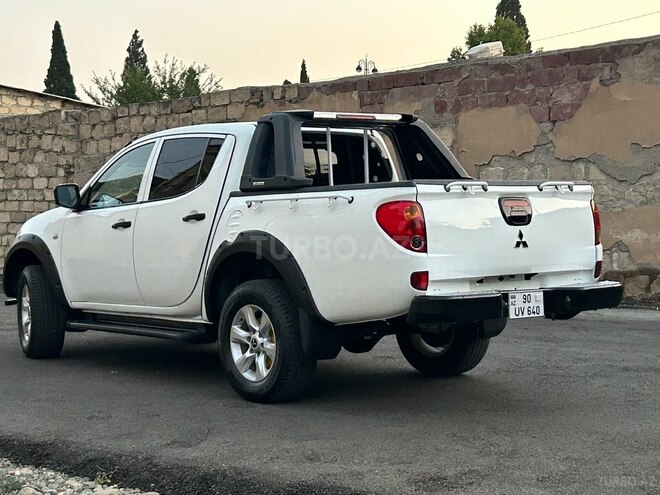 Mitsubishi L200 2014, 309,000 km - 2.5 l - Gəncə