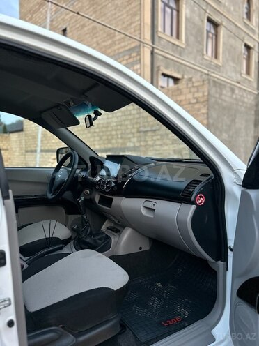 Mitsubishi L200 2014, 309,000 km - 2.5 l - Gəncə
