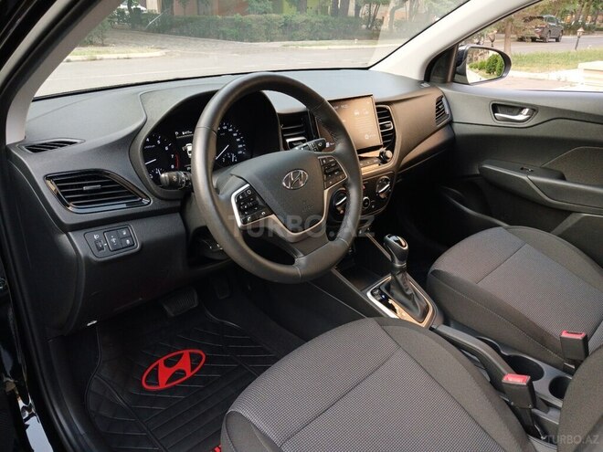 Hyundai Accent 2022, 17,800 km - 1.6 l - Bakı