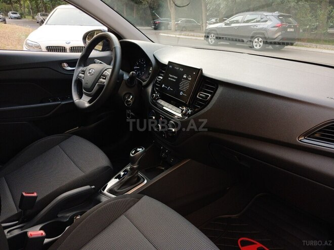 Hyundai Accent 2022, 17,800 km - 1.6 l - Bakı