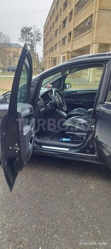 Opel Zafira 2007, 234,850 km - 1.9 l - Naftalan