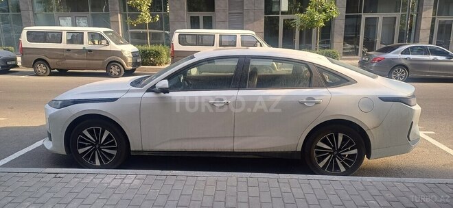 Changan Qiyuan A05 2025, 0 km - 1.5 л - Bakı