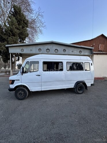 Mercedes 208 D 1990, 999,900 km - 2.3 l - Gəncə