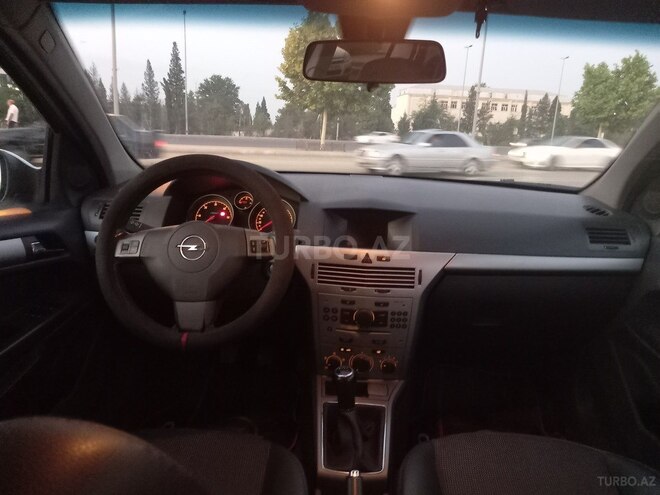 Opel Astra 2009, 210,000 km - 1.3 l - Gəncə