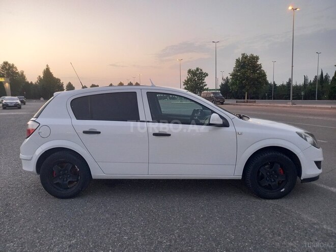 Opel Astra 2009, 210,000 km - 1.3 l - Gəncə