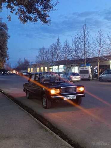 LADA (VAZ) 2107-1