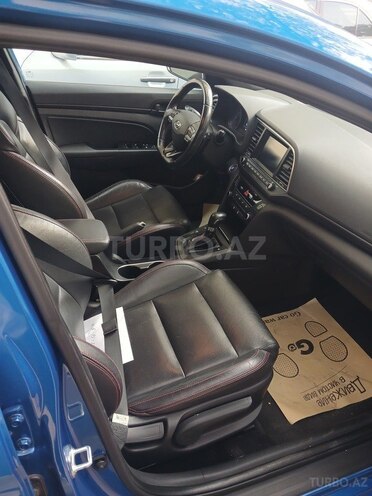 Hyundai Elantra 2018, 175,000 km - 1.6 л - Bakı
