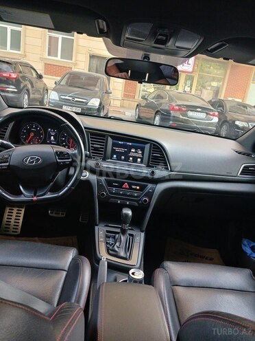 Hyundai Elantra 2018, 175,000 km - 1.6 л - Bakı
