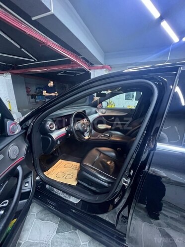 Mercedes E 200-6