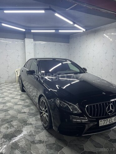 Mercedes E 200-3