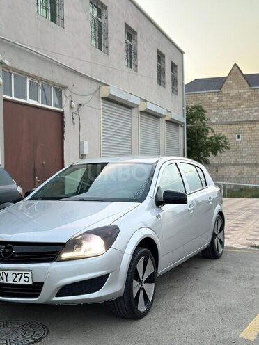Opel Astra 2009, 240,000 km - 1.4 l - Gəncə