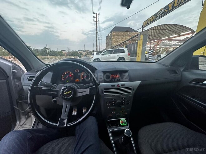Opel Astra 2009, 240,000 km - 1.4 l - Gəncə