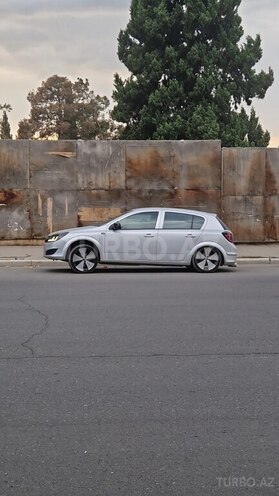 Opel Astra 2009, 240,000 km - 1.4 l - Gəncə
