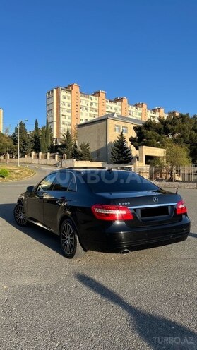 Mercedes E 200-2