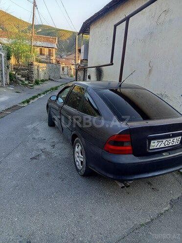 Opel Vectra 1996, 385,748 km - 1.6 l - Şəki