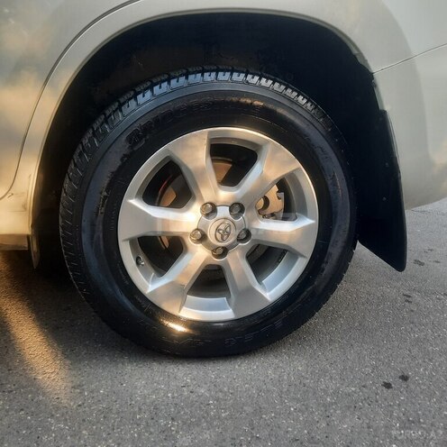 Toyota RAV4 2011, 98,200 km - 2.0 l - Bakı