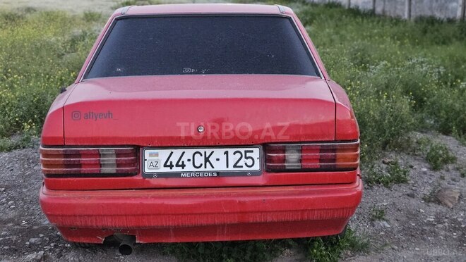 Mercedes 190 1991, 300,000 km - 2.0 l - Gəncə