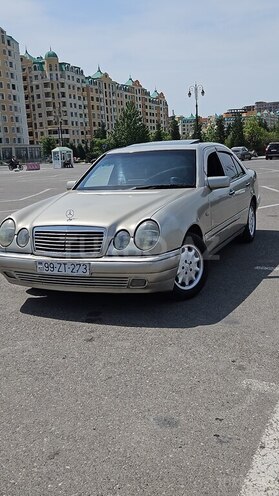 Mercedes E 230 1997, 470,000 km - 2.3 l - Bakı