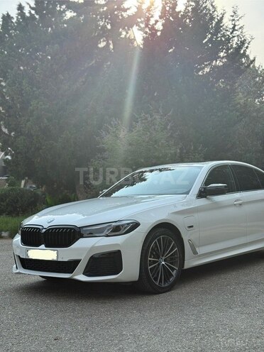 BMW 530e 2023, 39,000 km - 2.0 l - Bakı