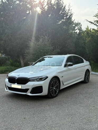 BMW 530e 2023, 39,000 km - 2.0 l - Bakı