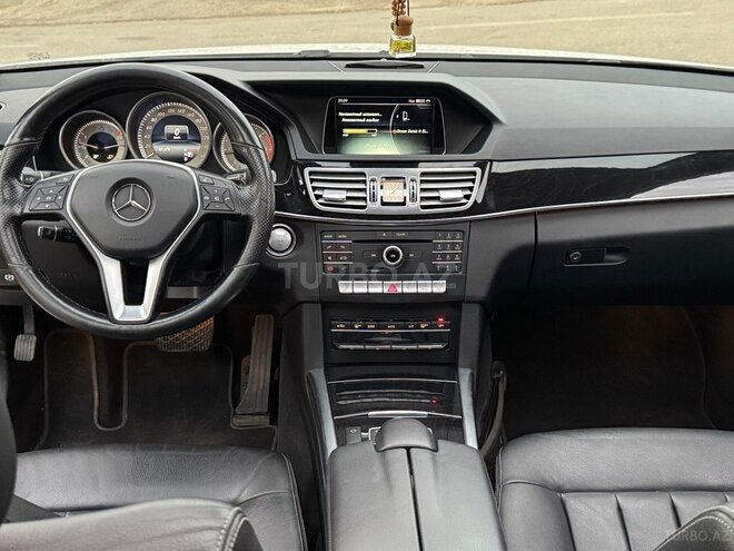Mercedes E 220-3