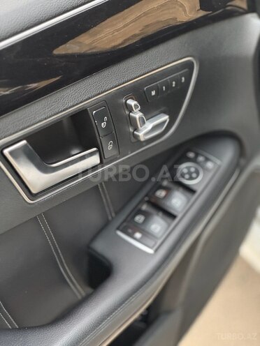 Mercedes E 220-5