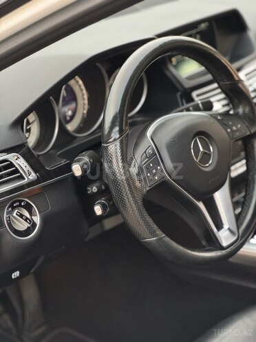 Mercedes E 220-4