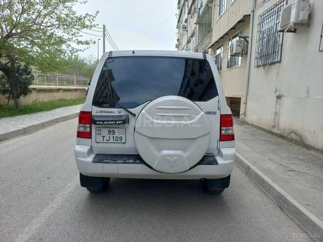 Mitsubishi Pajero io 2002, 360,000 km - 2.0 л - Sumqayıt