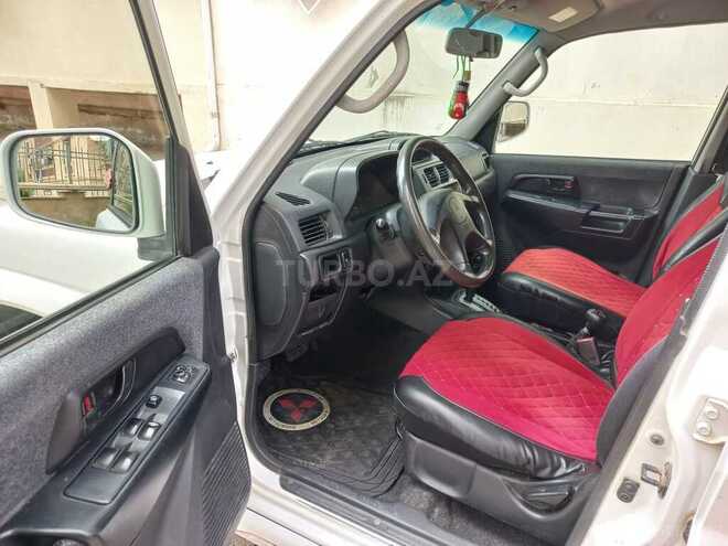 Mitsubishi Pajero io 2002, 360,000 km - 2.0 л - Sumqayıt