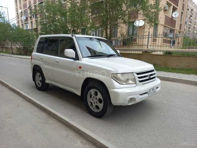 Mitsubishi Pajero io 2002, 360,000 km - 2.0 л - Sumqayıt