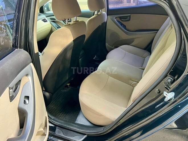 Hyundai Elantra 2015, 171,395 km - 1.8 л - Bakı