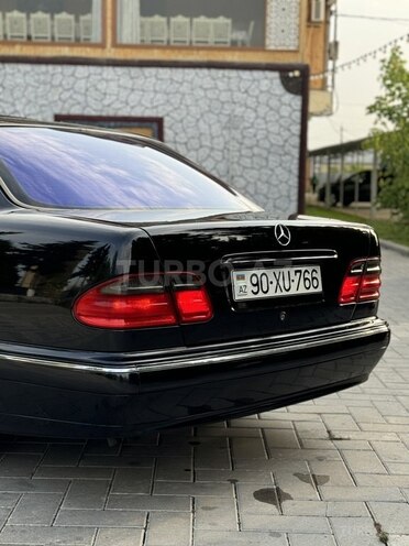 Mercedes E 240 2000, 168,000 km - 2.4 l - Sabirabad