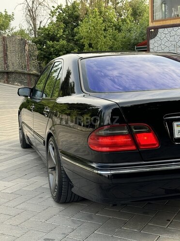 Mercedes E 240 2000, 168,000 km - 2.4 l - Sabirabad