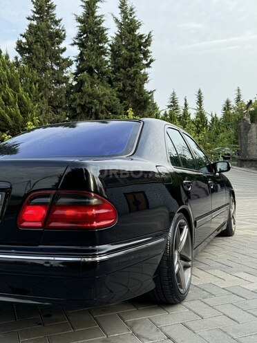 Mercedes E 240 2000, 168,000 km - 2.4 l - Sabirabad