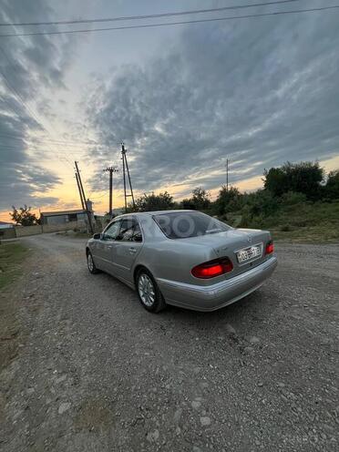 Mercedes E 240 2000, 262,000 km - 2.6 l - Ağdaş