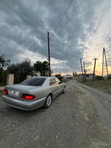 Mercedes E 240 2000, 262,000 km - 2.6 l - Ağdaş