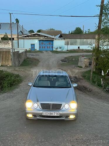 Mercedes E 240 2000, 262,000 km - 2.6 l - Ağdaş