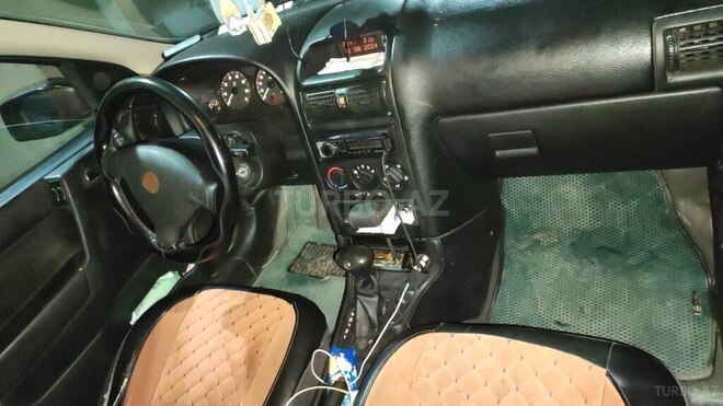 Opel Astra 2000, 270,000 km - 1.6 л - Astara